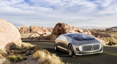 Mercedes-Benz glanced in the near future with the new Luxury Motion Concept - Photo