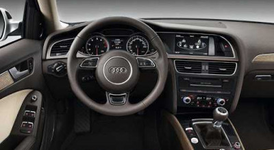 Here's the interior of the new <span style='background: #ff0000'>Audi</span> A4! - Photo