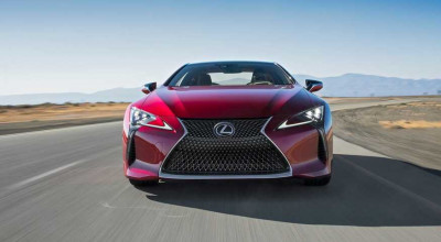 Lexus awes again, this time with a hot convertible! - Photo