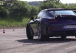 Chris Harris challenges the new Porsche 911 GT3 RS! - Photo