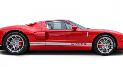 How about a 10 year old <span style='background: #ff0000'>Ford</span> GT with only 9 miles on the odometer? - Photo