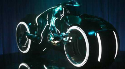 Tron Light Cycle Reboot - welcome to the Future ! - Photo