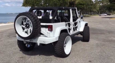 Jeep <span style='background: #ff0000'>Wrangler</span> gets several accessories which it has no need of - Photo