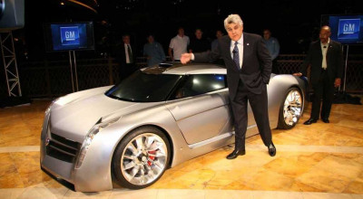 Is the GM EcoJet a mix between a Cadillac and some jetfighters? - Photo