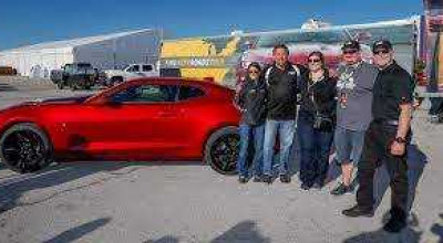 Danica Patrick Delivers The First Camaro SS Six Generation. - Photo
