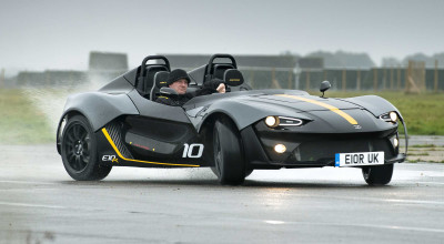 The New Zenos E10 R Has a Thing for Your Face! - Photo