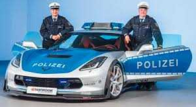 German Polizei Will Be Driving An American Tuned <span style='background: #ff0000'>Corvette</span> - Photo