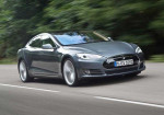 Home Alone With a Tesla Model S P85D Street Racing - Photo