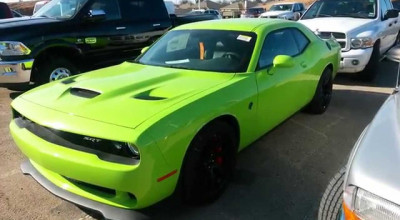 This Dealership Is Selling a 2015 SRT Hellcat for HOW MUCH? - Photo