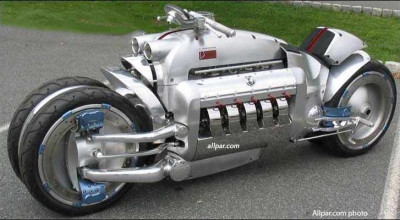 2003 Dodge Tomahawk Concept Bike - Photo
