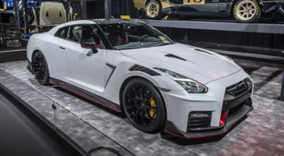 Is Nissan Planning To Make A Self-<span style='background: #ff0000'>Driving</span> GT-R? - Photo