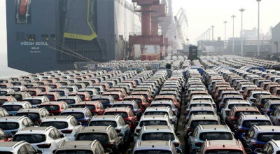 17 Incredible Sights With Unsold Cars - Photo