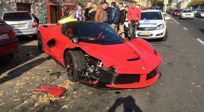 See The Moment when Budapest LaFerrari was crashed. - Photo