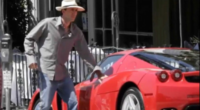 The actor Nicolas Cage sells his car, a Ferrari 599 GTB. Find out how much it costs! - Photo