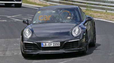 The new <span style='background: #ff0000'>Porsche</span> <span style='background: #ff0000'>911</span> Facelift driving freely on Nurburgring - Photo