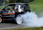 Watch Smart Car doing Donuts and Burnout! - Photo