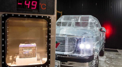 Would You Drive a Chevrolet Silverado 2500 HD Truck Made of Ice? - Photo