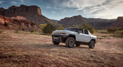 GMC Hummer EV Team Moves into Uncharted Off-Road Design Territory - Photo