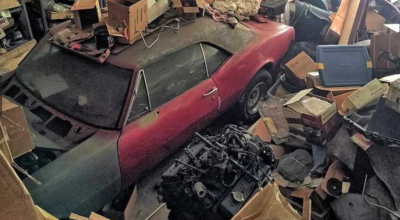 Old barns are golden caves for enthusiasts - Photo