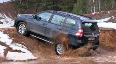 Winter in Russia Means Its' Time For A SUVs Competition - Photo
