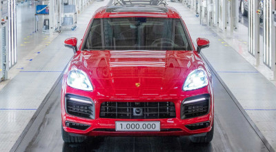The One-Millionth Porsche Cayenne GTS In Carmine Red - Photo