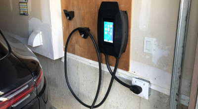 Would you like To Own The EV Alpha <span style='background: #ff0000'>Smart</span> Charger? - Photo
