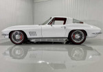 Restored 1967 C2 Corvette Stingray Restomod Is Ready To Hit The Road - Photo