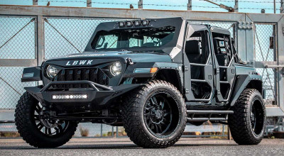 Liberty Walk Turned The Legendary Jeep Wrangler Into A Beast - Photo