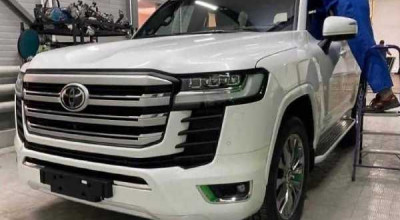 Toyota Land Cruiser 300-series Spy Photos Confirm Previous Rumors - Photo