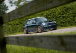 At Goodwood, A British Company Will Present A 414 Bhp V8 Mini Project - Photo