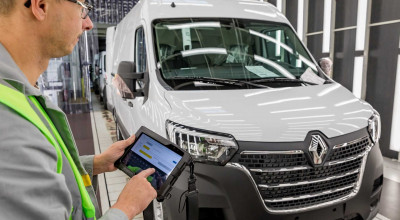 Renault's Hyvia Venture Will Provide Hydrogen Re<span style='background: #ff0000'>fuel</span>ing Stations As Well As Fuel Cell LCVs - Photo