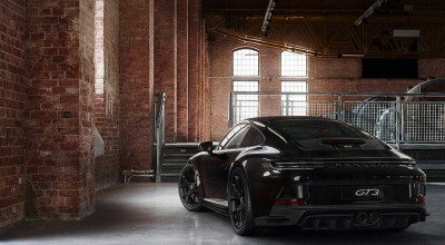 Hot And Sexy <span style='background: #ff0000'>Porsche</span> Blacked-Out 2022 911 GT3 Touring – Can You Handle It? - Photo