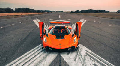 With A New Brilliant Orange Test Drive Car, Koenigsegg Announces The Start Of Jesko Production - Photo