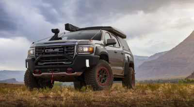 GMC Canyon AT4 OVRLANDX Off-Road Concept Demonstrates Pickup's Abilities - Photo