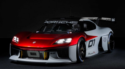 New Porsche Mission R Is A 1,073 HP Electric Racing Car That Teases A Future Cayman - Photo