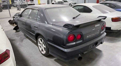 Authorities In The U.S. Auctioned Off A Barn Full Of Smuggled Japanese Cars - Photo