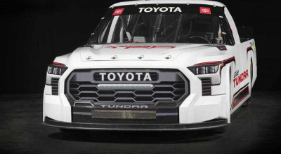 <span style='background: #ff0000'>Toyota</span> Tundra Race Truck Has Been Unveiled - Photo