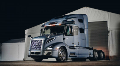Volvo <span style='background: #ff0000'>Autonomous</span> Long-Haul Semi Prototype: A Fresh Start - Photo