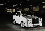  Students In Japan Converted A Suzuki Twin Into A Rolls-Royce Phantom - Photo