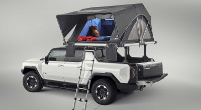 At SEMA, GMC Will Display Accessories For The 2023 Hummer EV - Photo
