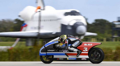 Max Biaggi Sets A New EV Motorcycle Speed Record: 283 MPH! - Photo