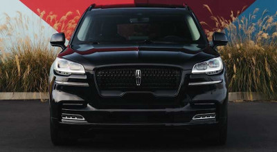 Lincoln Aviator Receives A Blacked-Out Appearance Kit - Photo