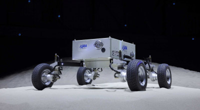 Lunar Rover Prototype From Nissan And JAXA Resembles A Wheeled Box - Photo