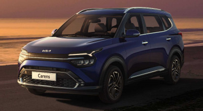  New Kia Carens Embraces SUV Styling - Photo