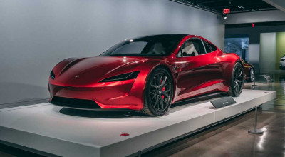 Tesla Removes Founders Edition And Roadster Prices From Webpage - Photo