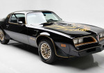 Burt Reynolds' 1977 Pontiac Firebird Trans Am SE Is Auctioned Off - Photo