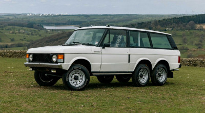Try Your Luck On This Two-Door, Six-Wheeled Range Rover - Photo