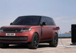 For About $138,794 You Can Have A Range Rover PHEV With A 70-Mile Electric Range - Photo