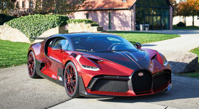 <span style='background: #ff0000'>Bugatti</span> Divo 'Lady Bug' Sports An Eye-Catching Custom Paint Job, And Took Almost 2 Years To Accomplish - Photo