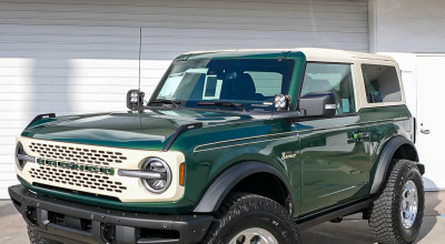 Ford Bronco Gets A Retro Makeover And It Looks Stunning - Photo